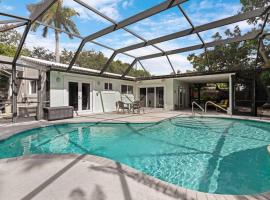 Heated Pool I Soundproof Home I Firepit I 630Mbps, vakantiehuis in Hollywood