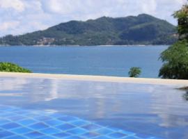 Atika Villas, hotel di Pantai Patong