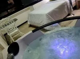 Ecusuites Jacuzzi Bellini Hidromasaje Privado