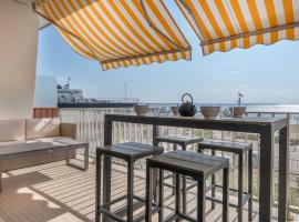 Plage du Nau, vue mer, bel appartement pour 6、ル・プリガンのホテル