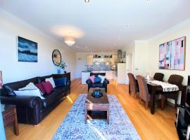 Hazelwood Hideaway: Spacious 2 bed apartment, orlofshús/-íbúð í Silverdale