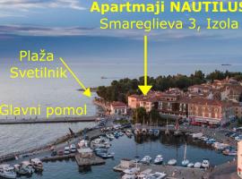 Apartments Nautilus, nearby beach Svetilnik, khách sạn 3 sao ở Izola