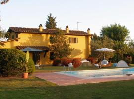 La Casa di Agata Deluxe, hotel with jacuzzis in Fucecchio