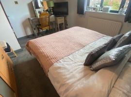 Rode house home stay, hotel familiar en Rode Heath