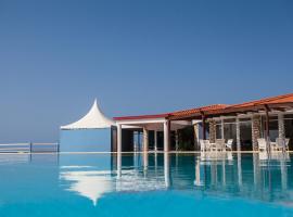 Murdeira Village, hotel de playa en Beirona