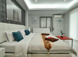 Sphat เอสพลัส Boutique Hotel chiang mai, apartment in Chiang Mai