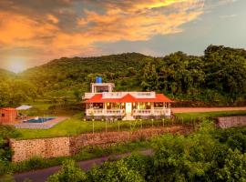Spicy Mango Ocean Paradise - Luxurious Sea View Villa In Alibaug, allotjament a la platja a Christpāda