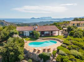 Villa Monte Moro Azzi Russi, khách sạn ở Arzachena