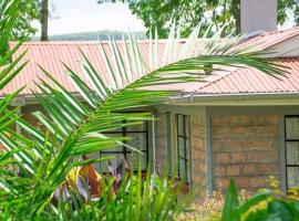 Zoe Homes 1br and 2br Cottage own compound -Kericho town near Green Square mall, holiday rental sa Kericho