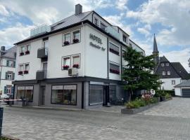 Hotel Hessischer Hof, hotel di Butzbach