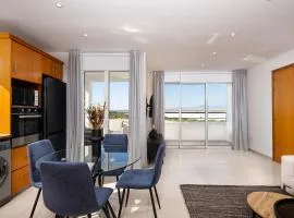 The Saline Views Makenzy