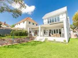 Spacious Guest Apartment in Rondebosch