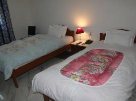 HOTEL BODHGAYA INN, hotell i Bodh Gaya