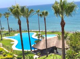 Mi Capricho 2B2 Beachfront Complex-Apartment Beachside With sea views, hotel para golfe em Sitio de Calahonda