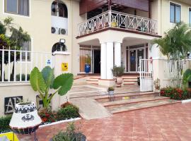 Asantewaa Premier Hotel: Kumasi şehrinde bir kiralık tatil yeri