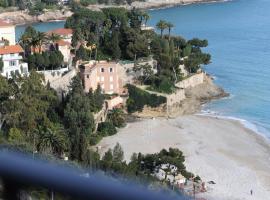 Hotel de charme Regency, hótel í Roquebrune-Cap-Martin