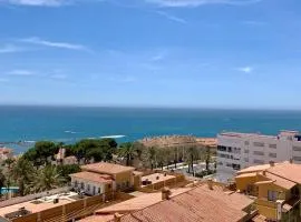 New 2023 Don Gustavo Luxury Beach Apartment, Pool, Sea views