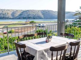 Apartments in Lopar - Insel Rab 26467, hotel in Lopar