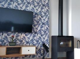 Vino Montaña & jardín Garaje NETFLIX WIFI INCLUIDO,, hotel a Sojuela