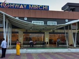 Highway Mirchi Hotels Pvt Ltd, hotel v destinaci Jāmpur