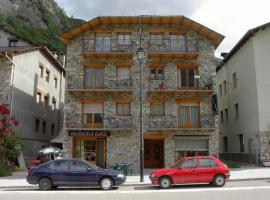 Apartaments Noray, hotel in Barruera