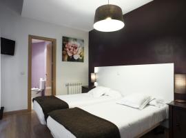Viesnīca THC Gran Via Hostel Madridē