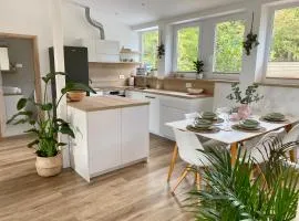 Sunny Oak Estate