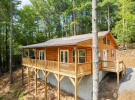 Newly Built Perfect Peaceful Private Lovely Cabin, villa i Murphy