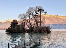 Appart Cosy proche du lac avec terrasse, self catering accommodation in Annecy