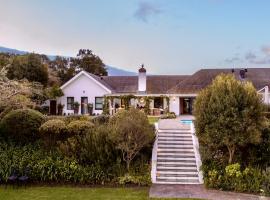 The Dongola Guesthouse, hotel in zona Constantia Uitsig Wine Estate, Città del Capo