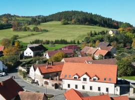 Penzion U Švarců, hotel v destinaci Zduchovice