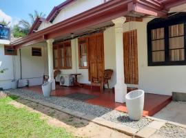 1906 Park View, hytte i Anuradhapura