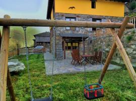 Casa Corral - Casas de Aldea, hotel di Monón