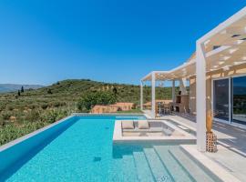 Viesnīca Spartakos Villa Resort - Slow Living Retreat collections With Private Pools pilsētā Plános