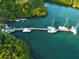 Puerto Blanco Marina & Hotel, hotel en Luperón