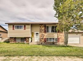 Deck and Yard Pet-Friendly Apartment in Magna!, hotel in West Valley City