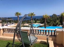 Cap Estérel, 2 pièces, jardin, vue mer et piscine, hotel en Agay