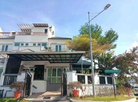 JJ Homestay Townhouse, hotel in Jelutong