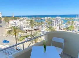 Lovely 1 bedroom apartment with sea views and pool