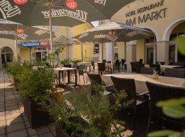 Warias Hotel am Geiseltalsee - Nähe Merseburg und Mücheln, Hotel in Braunsbedra
