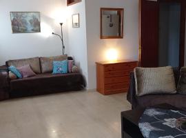 Ευρύχωρο και άνετο διαμέρισμα στην Ιτέα Joanna's Apartment, hotel económico en Kírra
