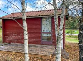 Ambjörnarp에 위치한 호텔 Cozy Home In Ambjrnarp With Kitchen