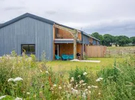 1 Long Barn