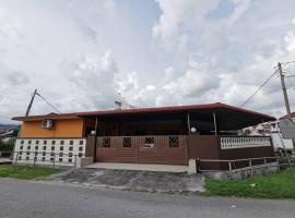 5 Bedrooms Ipoh Homestay that can fit 10-12 persons, hotel near PHL Convention Centre, Ipoh