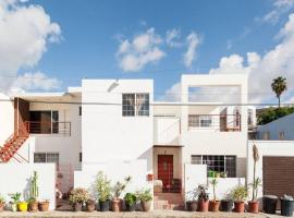 Sunset Included in your stay !!!, Hotel in Tijuana