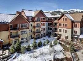 Luxury 4 Bedroom Condo On Main Street In Downtown Breckenridge