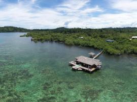 Botabite에 위치한 빌라 Eco-Lodge Bocas Coral Reef - Over water villa & birds house