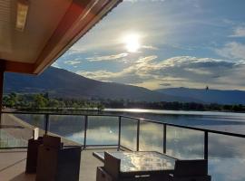 Richter Pass Beach Resort, hotell i Osoyoos