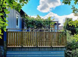 4 person holiday home in UDDEVALLA-By Traum, hotel in Uddevalla