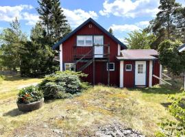 4 person holiday home in GAMLEBY-By Traum, hotel em Gamleby